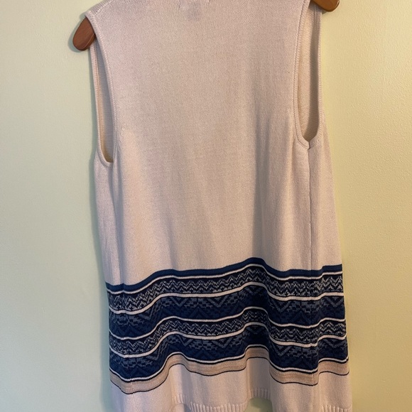 Bundle Deal: Two Women’s Sweater Vest. - Picture 5 of 8